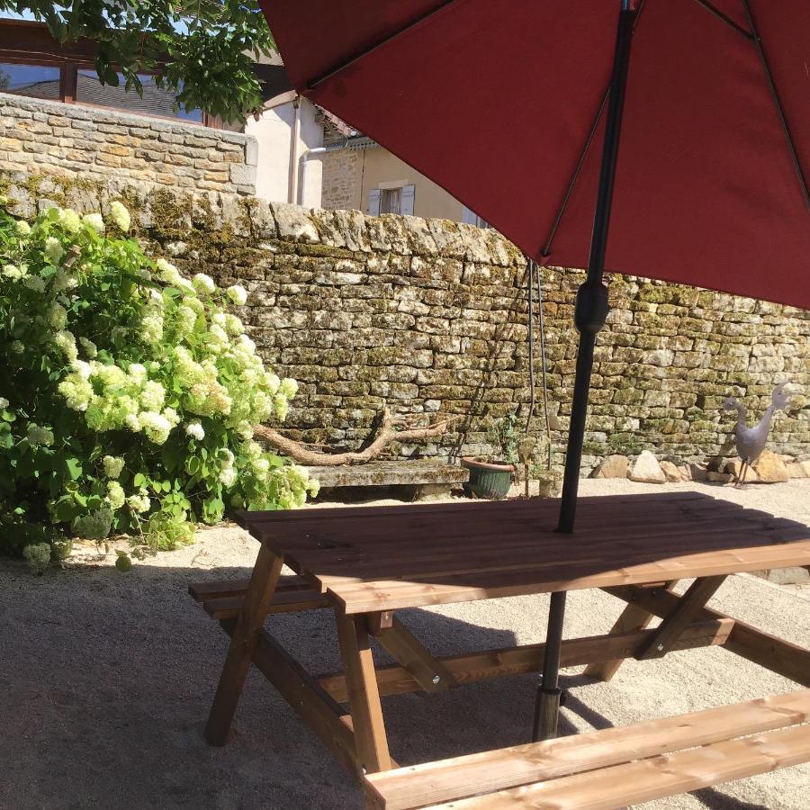 Chambres D Hotes Les Filles Tresy Passenans Exterior photo